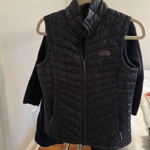 North Face women’s vest